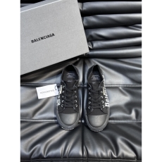 Balenciaga Sneakers